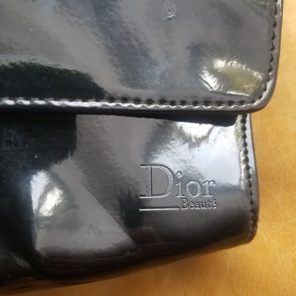 Christian Dior beauté black patent cosmetic travel clutch bag - Picture 4 of 13